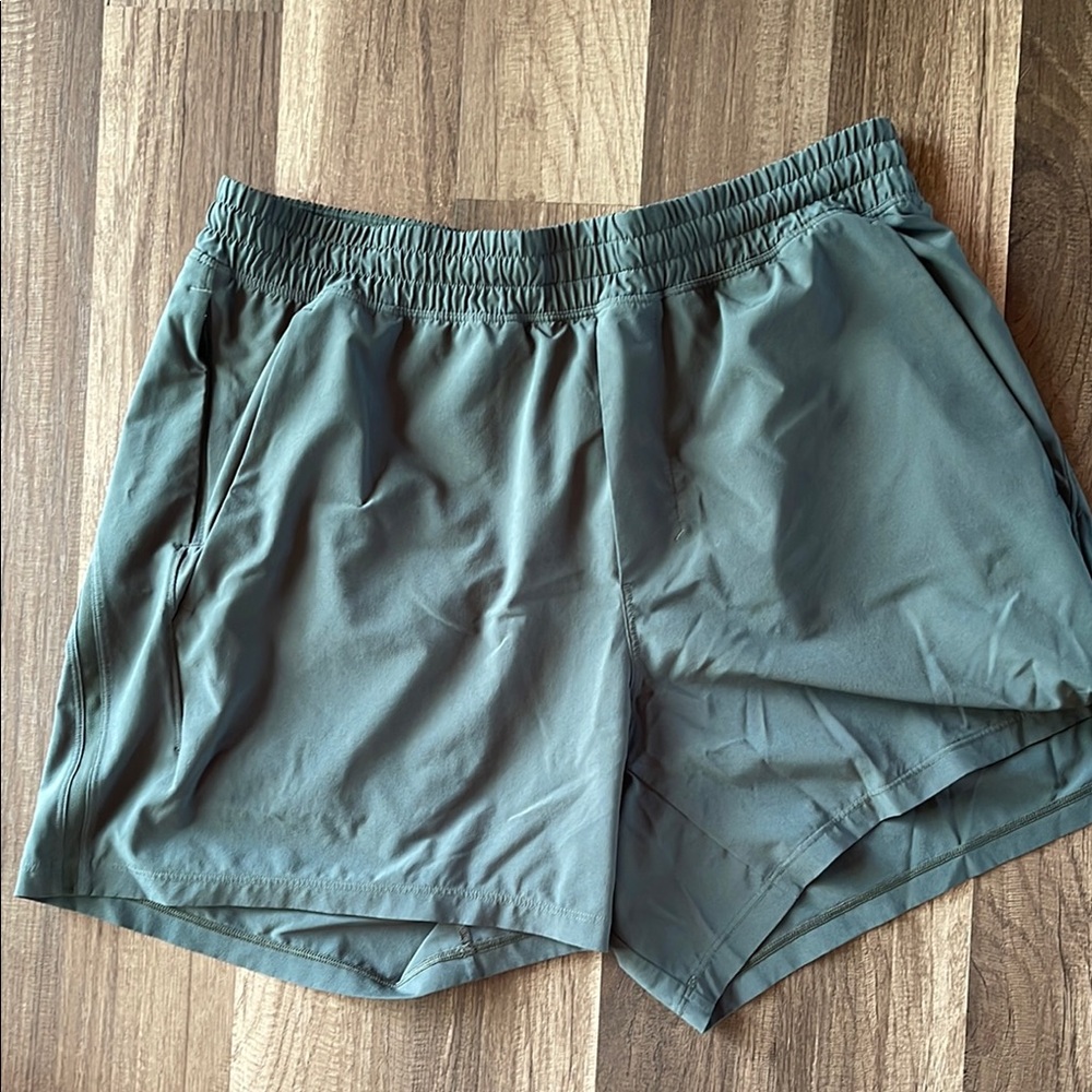 Lululemon pace breaker linerless short 5”